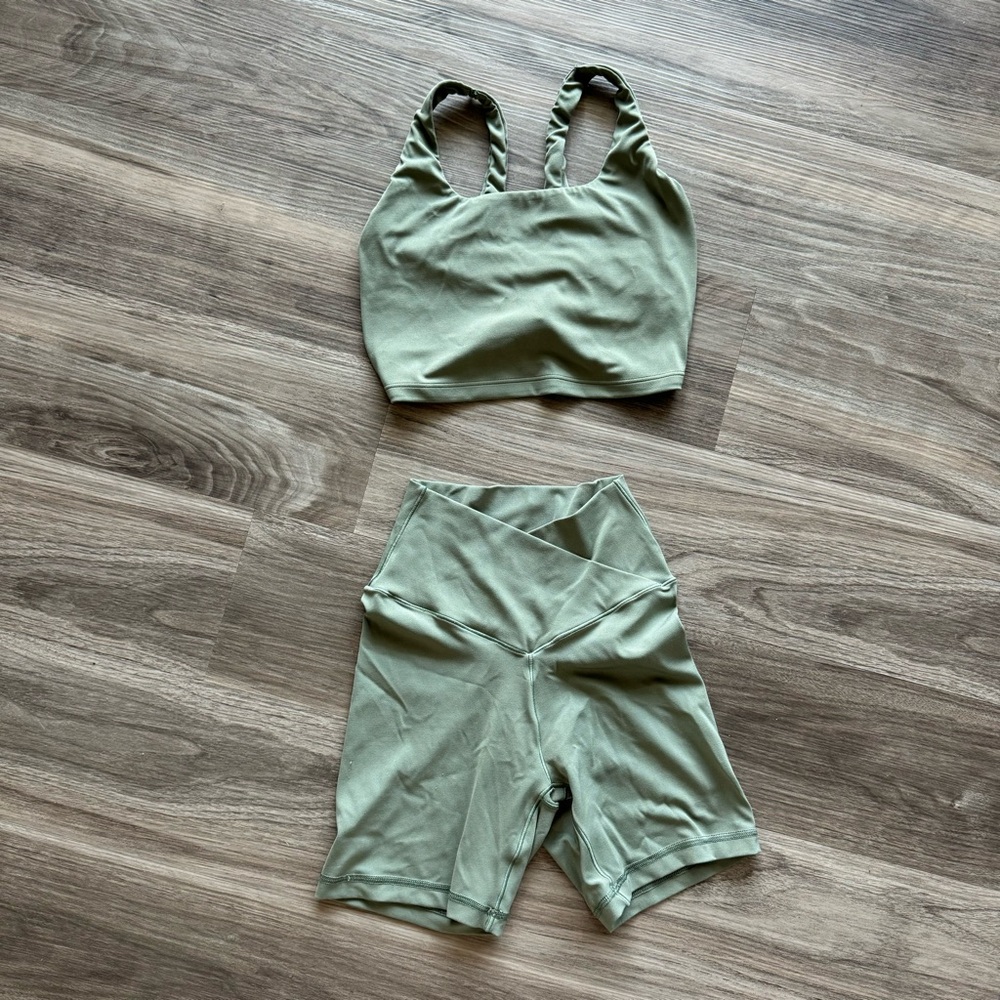 Aerie Offline Biker Short & Sports Bra Set
